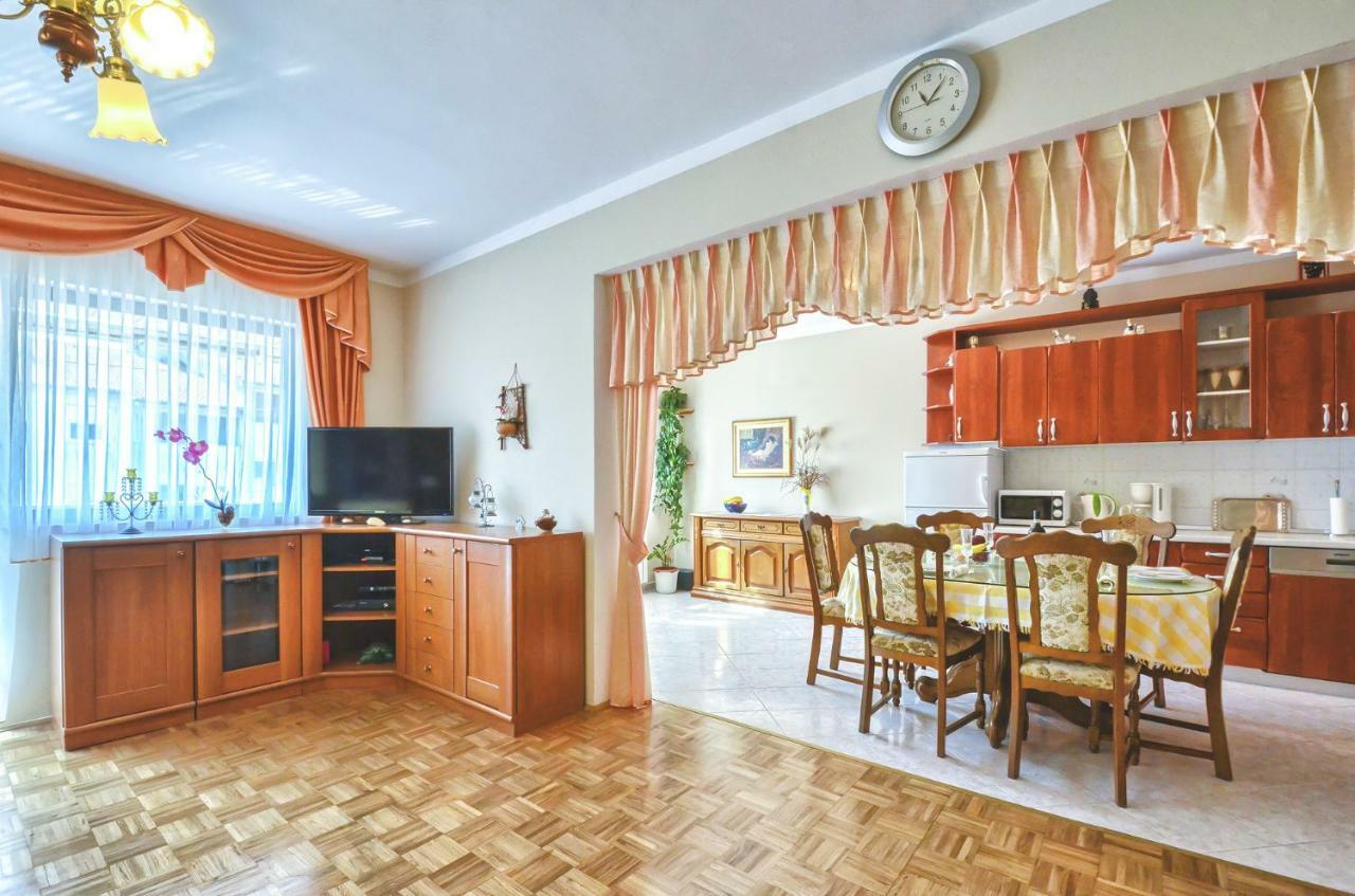 Apartment Pecirep Pula Exterior photo
