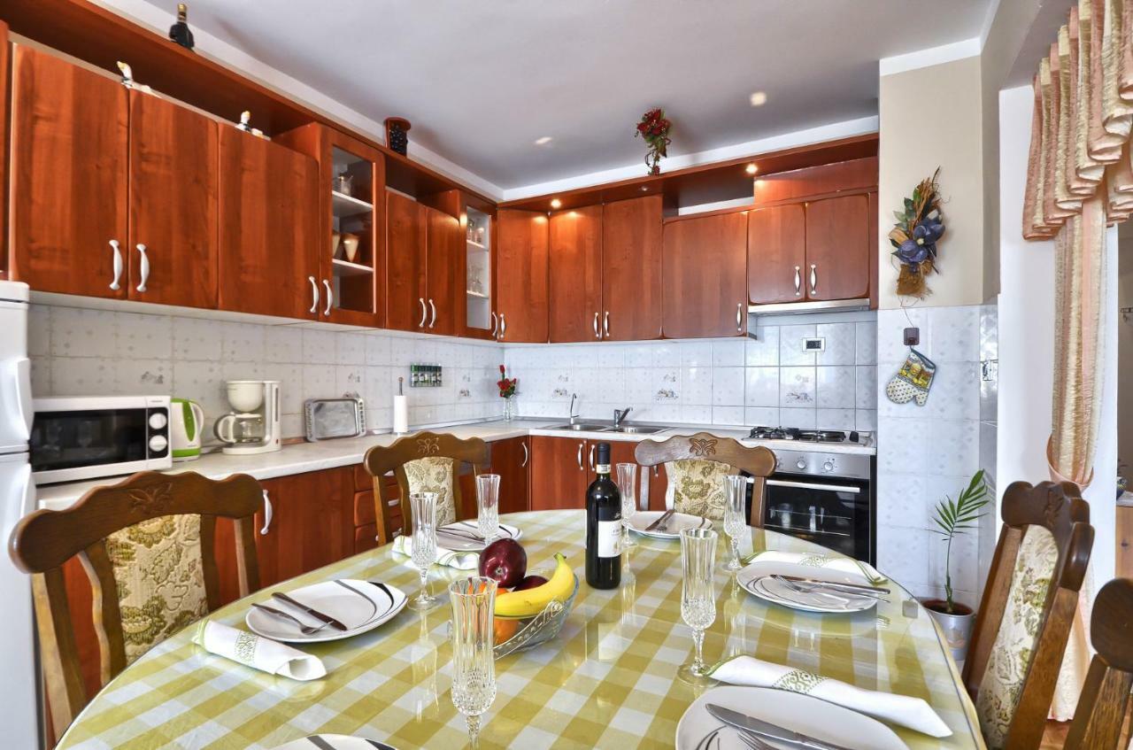 Apartment Pecirep Pula Exterior photo