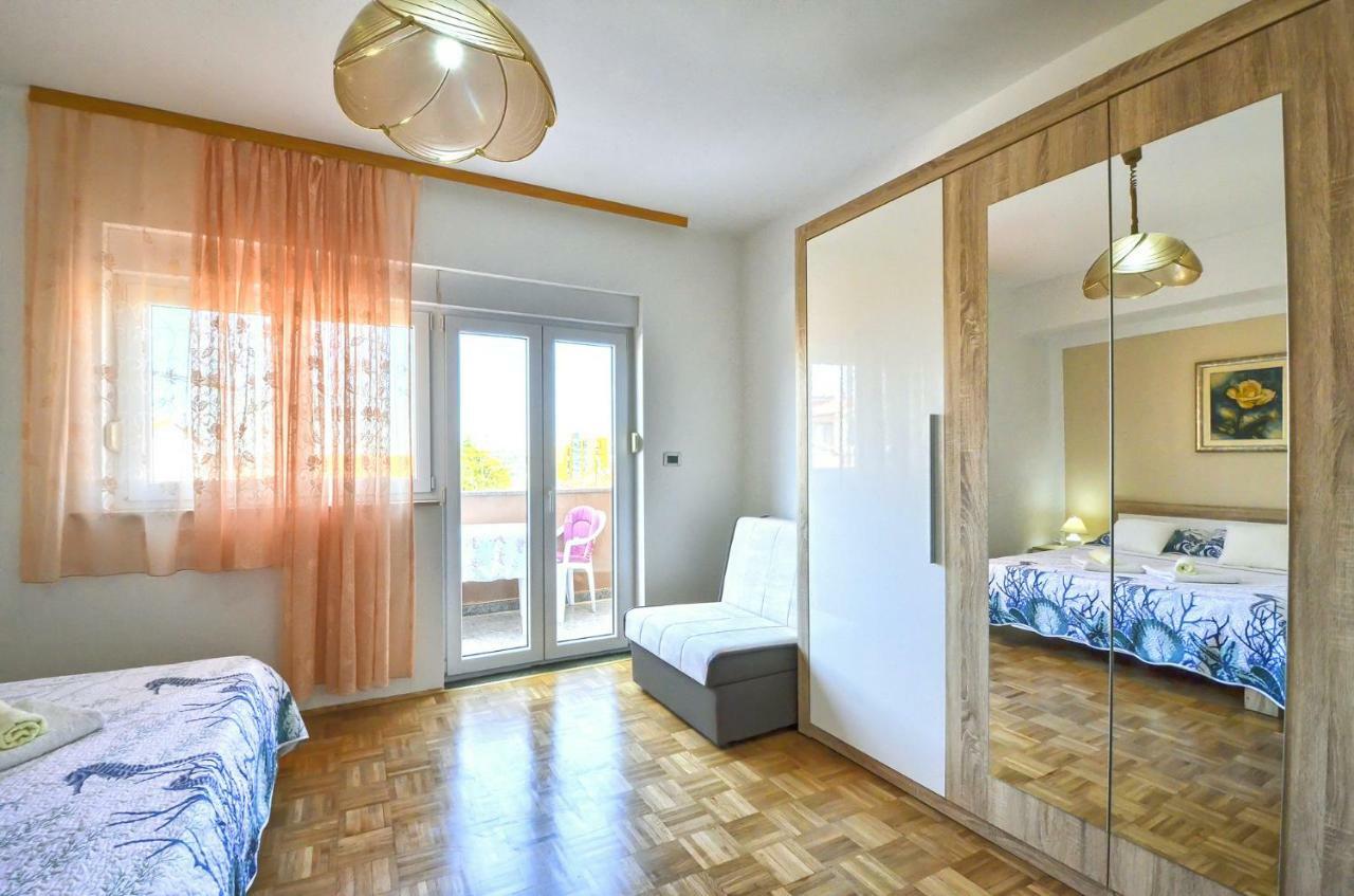 Apartment Pecirep Pula Exterior photo